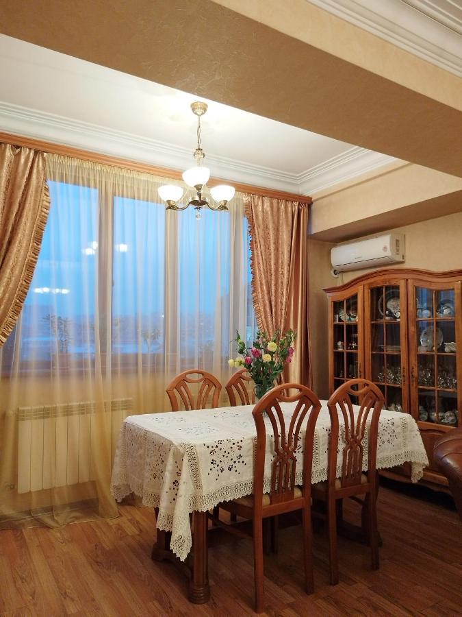 יירבאן Lesi Apartament מראה חיצוני תמונה